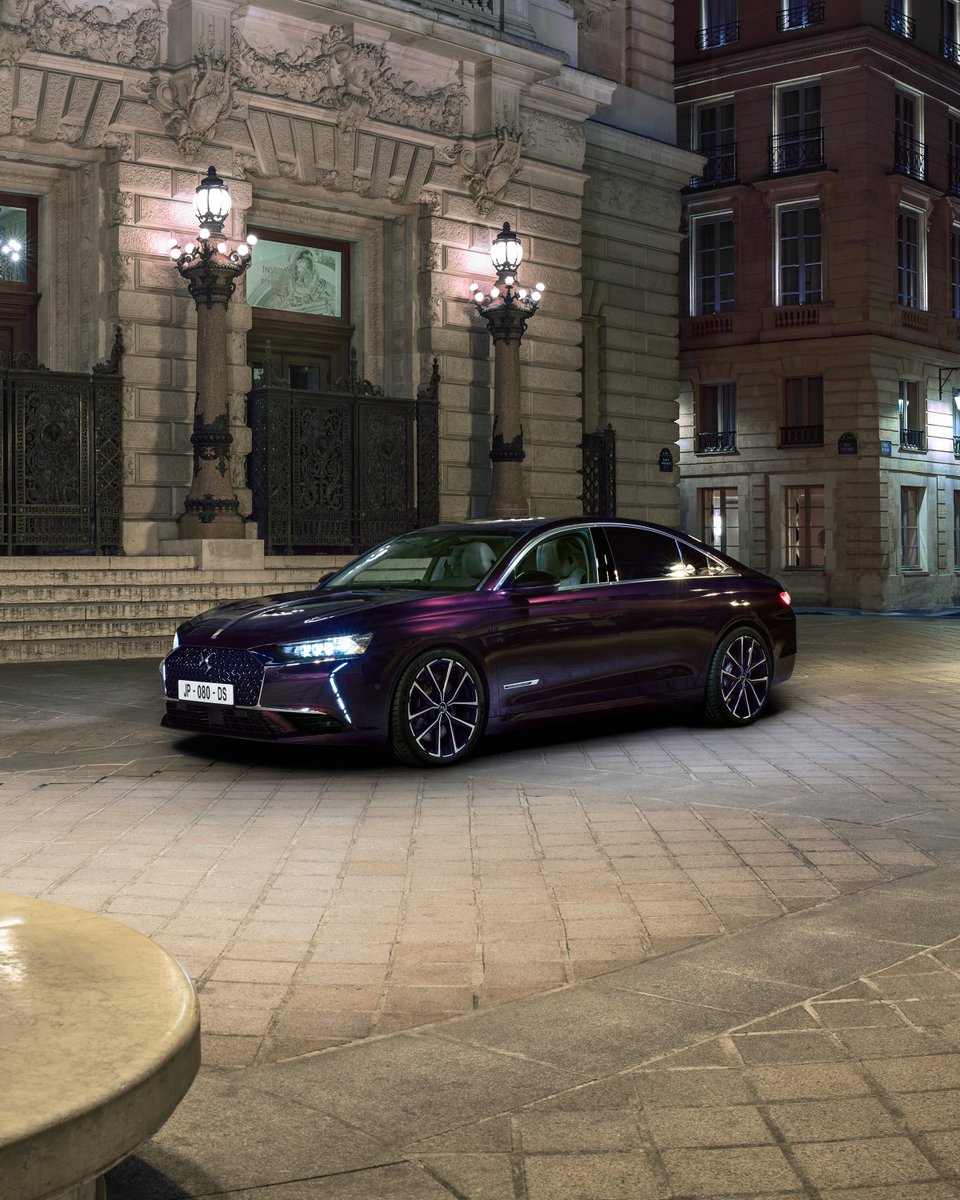 DS_Ukraine's tweet photo. Аристократична постать, гарні манери та витонченість – новий DS 9 перетворить будь-яку вашу поїздку на світський раут, де головний гість – ви.
Забронювати свій DS 9 за спеціальною ціною: https://t.co/QJ4KDaxUMc https://t.co/Udo7DYWEPL