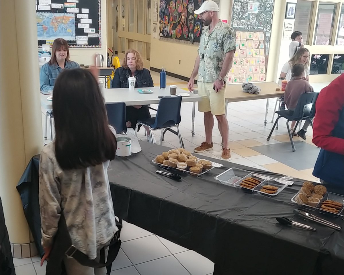 abewrdsb's tweet photo. Coffee Shop by our Extended Day kids this morning, all proceeds are going to @kwsphumane.  A wonderful morning sweet treat! @wrdsb https://t.co/yGdtoJdq5K