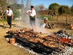 El boludo este: oye no se puede desayunar en la oficina ☝️🤓

Yo recalentandome la tira de asado que me quedó de ayer: