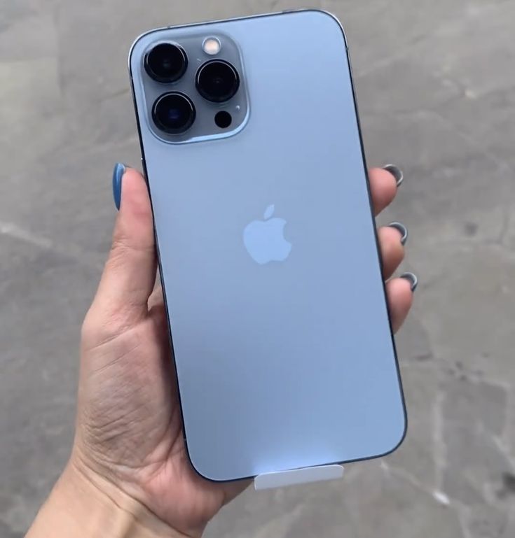 GetFreeIphone13's tweet photo. 🚨GIVEAWAY TIME🚨 We're giving away the brand new iPhone 13! To enter, follow, retweet, and tag 3 friends in the comments. But wait, there's more! Please visit the profile link and submit your details to complete your entry. Winner will be announced in one week. Good luck! 📱💥 https://t.co/imRTZIxwpS
