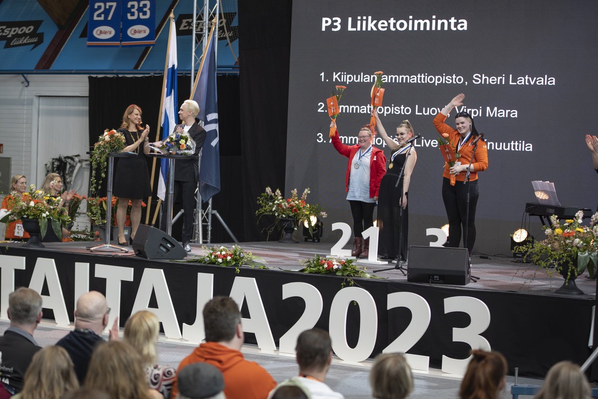 𝐊𝐮𝐥𝐭𝐚𝐚 𝐊𝐢𝐢𝐩𝐮𝐥𝐚𝐚𝐧! 🎖
Sheri Latvala voitti Taitaja2023-kilpailusta Liiketoiminta-lajista kultaa. 🙌
Varma suoritus kaikkina kolmena päivänä toi voiton. Hurjasti onnea Sherille!
#Taitaja2023 #OlePro #KiipulanAmmattiopisto <a href="/TaitajaSM/">Taitaja - Ammattitaidon SM-kilpailut</a>