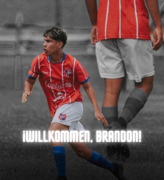 vfb_freunde's tweet photo. ¡Willkommen zu VfB, Falcón! ✅⚽️

#DieVfB 🦅 https://t.co/lFFPskPBTN