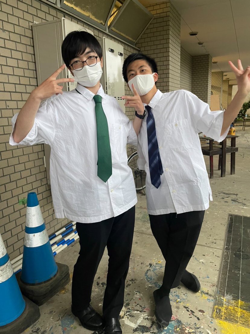 23Chocoletz's tweet photo. 今日で練習会終わり!!

頑張ってくれた先輩を紹介します

【27期 : 2年 ひろき】

大学でなにか音楽やってみたくて入りました‼️楽しい���ベント盛りだくさんで、歌の上手い下手関係なしに誰でも楽しめるのがCHOCOLETZのいいところ‼️

明日の新歓コンパ来てね〜😆😆😆 https://t.co/hSTh6Ofr6F