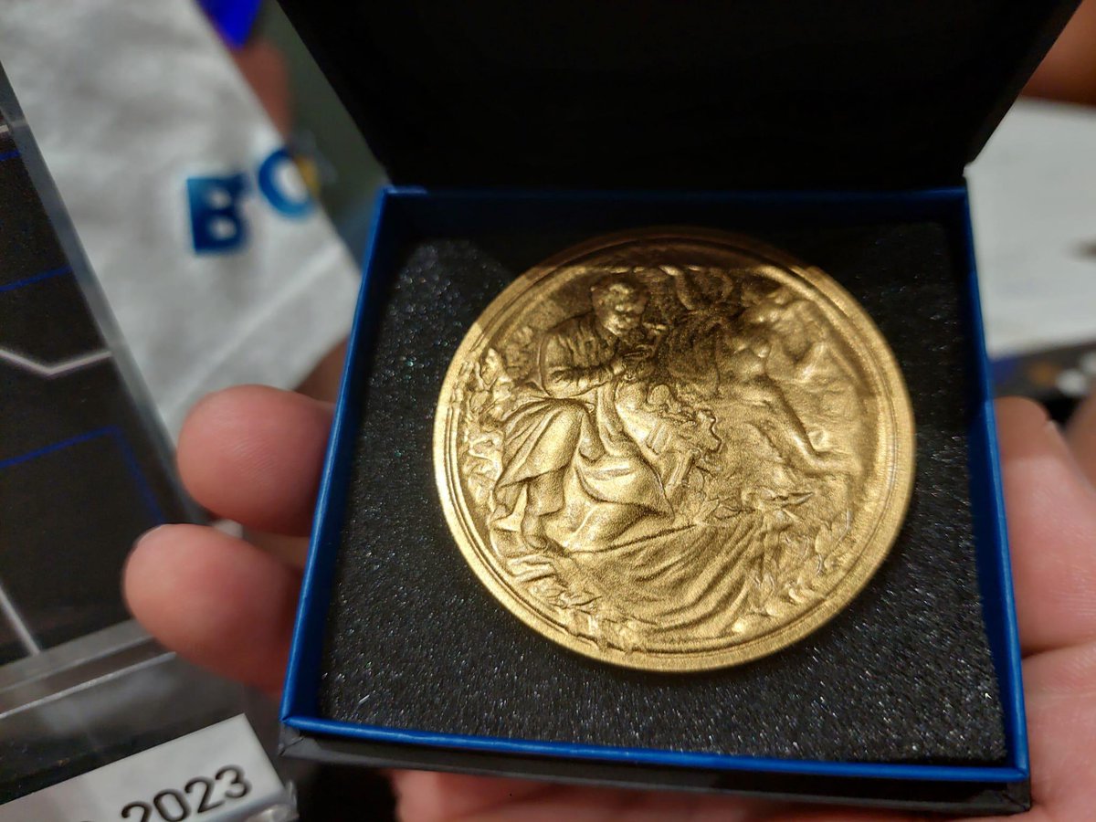 Albad64's tweet image. Jeunes talents aussi. Classe de 3° d'un collège d'Indre et Loire