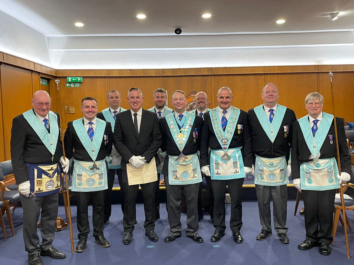 BankTerrace462's tweet photo. Welcome to the Lodge Andrew, here's to many happy years in 462 &amp; Freemasonry! 🤝 https://t.co/KRb0wGXaQ3