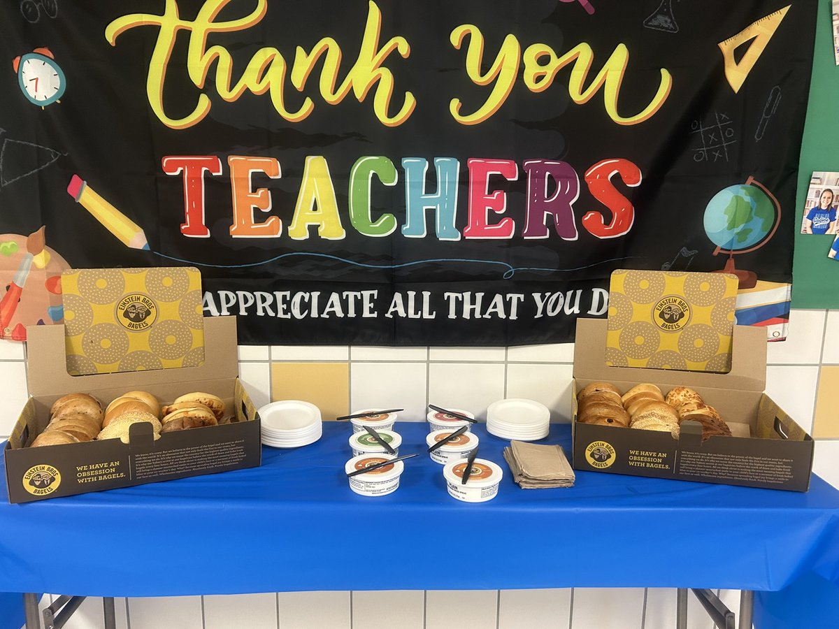 MsJamilaThomas's tweet photo. Thank you Teach for America for providing our teachers with a special appreciation treat this morning! #SRERISE #RISDBelieves #TeacherAppreciateWeek https://t.co/B1TsUlSFIN