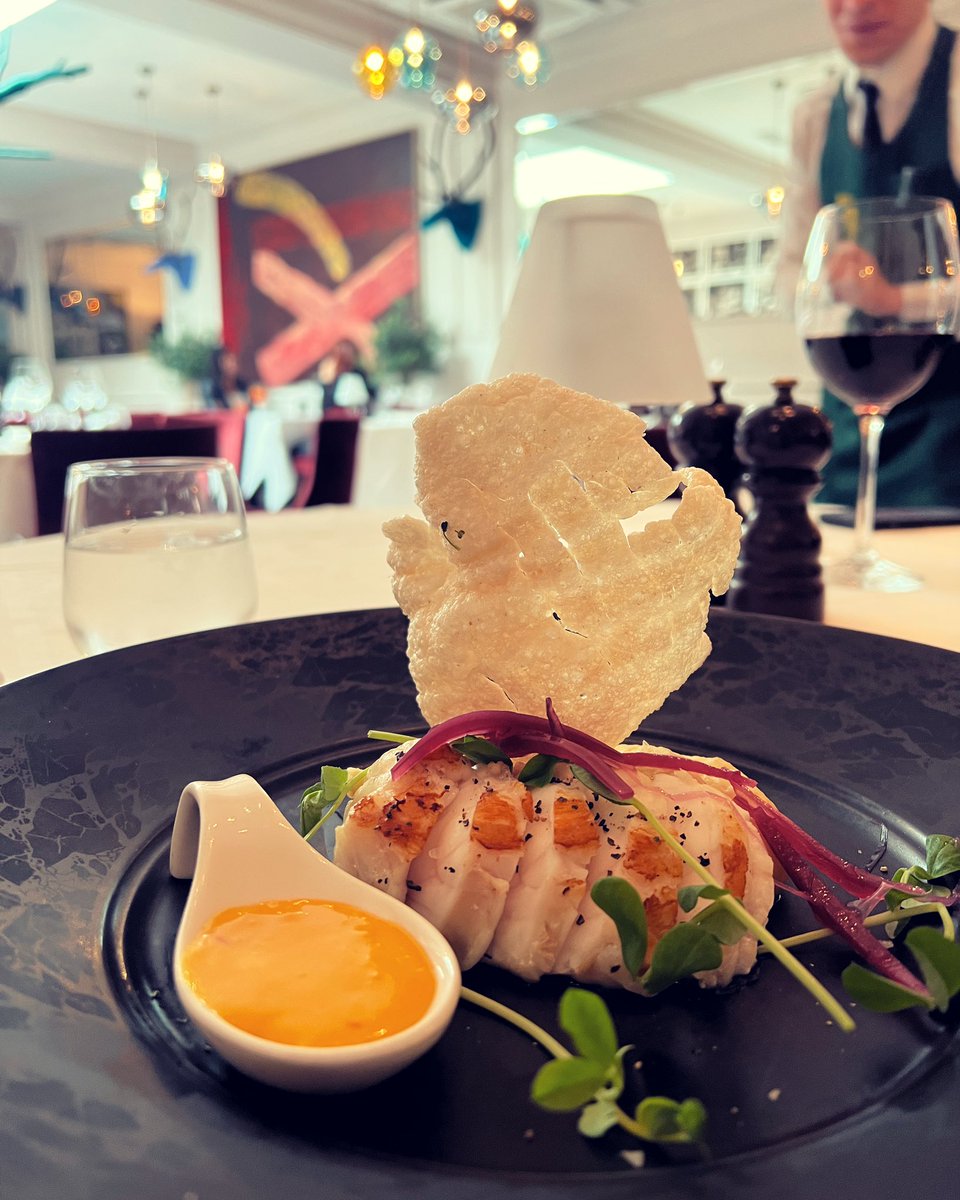 VilladiGeggiano's tweet photo. Slow Cooked Monkfish Fillet, Chickpeas Mash, Saffron Sauce, Sweet and Sour Red Onion and Wasabi Crisp ๐
#lunch #setlunch #italianrestaurant #italiansinlondon #italiansummer #alfresco #foodie #foodporn #foodphotography #food #foodblogger #londonfood #londonfoodie #toplondoneats https://t.co/e1DzlVjLeF