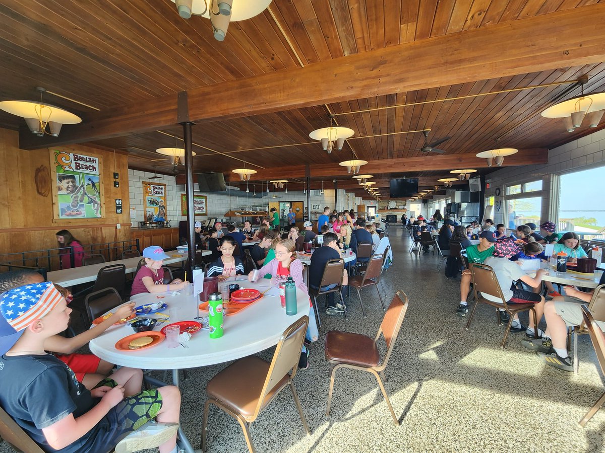 Sorensen1027's tweet photo. Breakfast day 2 #CMSoutdoorED https://t.co/nGtIRGYnbF