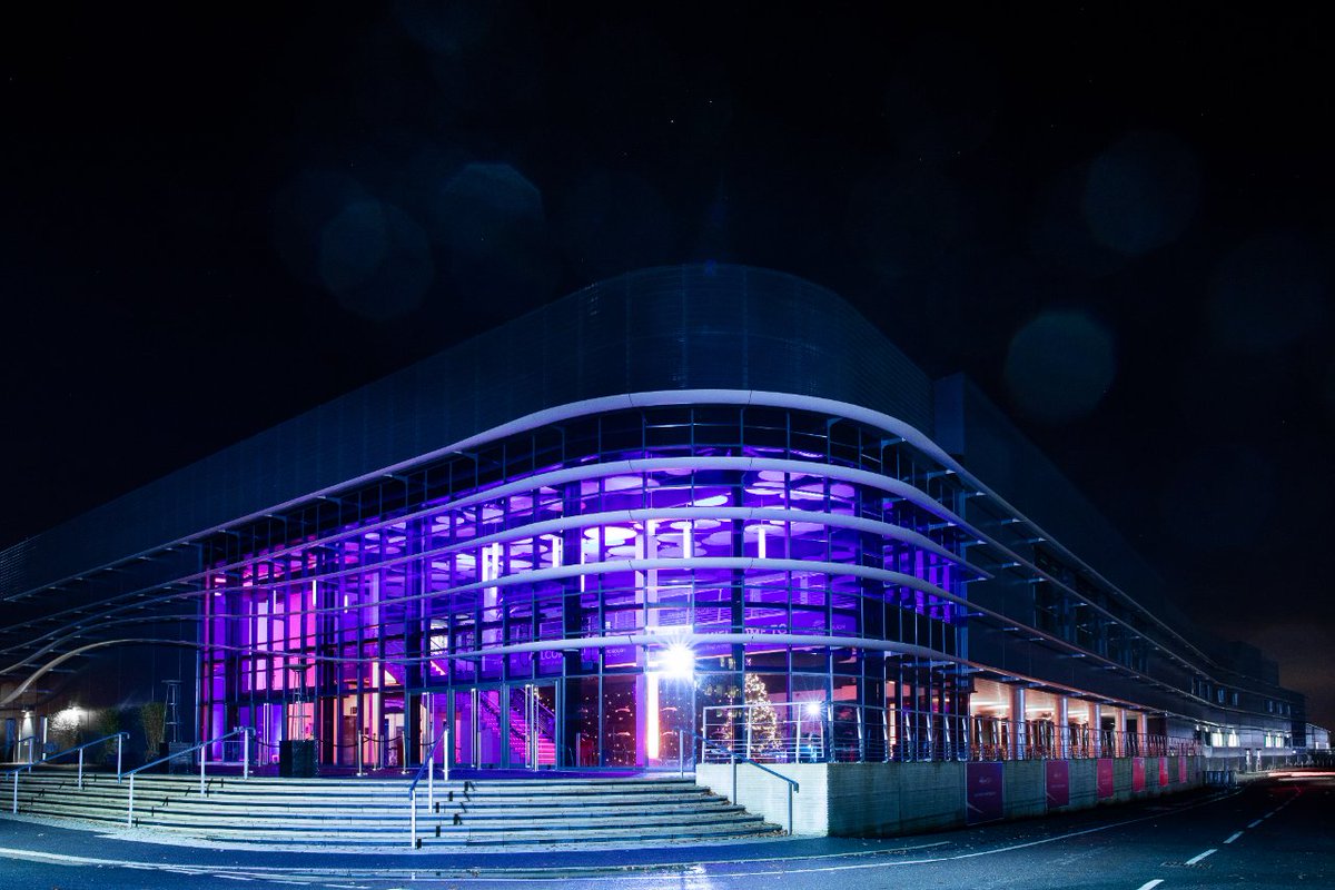 VisitSEEngland's tweet photo. .@Farnborough_Int  is a premier venue for events and exhibitions, situated in the heart of #Hampshire
The centre boasts a busy year round #events calendar including the up &amp; coming Kidz to Adultz South on the 16th May supporting families with disabilities.
https://t.co/djFKJV3Yu9 https://t.co/JkgFSeumUz
