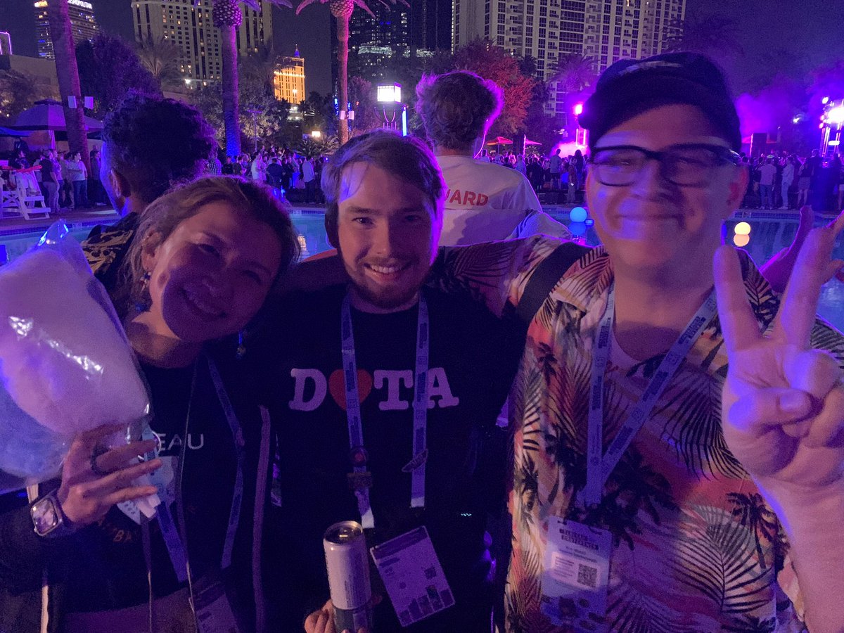 AdamMico1's tweet photo. Here comes the #IronViz judge (@WJSutton12 was spectacular) at #DataNightOut with @DATA_Saber #Data23 @tableau @salesforce https://t.co/sNl64UWLAz