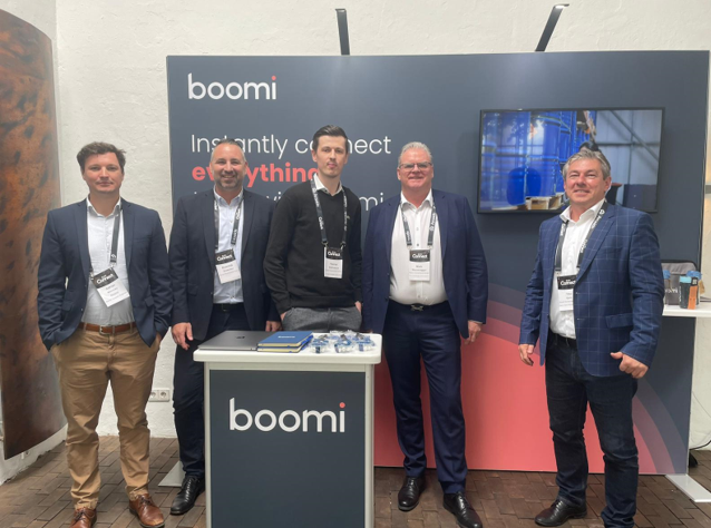 mark_stur's tweet photo. Ich kann nur eines sagen - die IFS Connect DACH in Stuttgart war ein voller Erfolg! Ich bin wirklich froh, dass ich vor Ort sein konnte und das Podium mit Dominik Aldejohann und Sven Böttcher teilen durfte. Viele interessante Gespräche, anregende Diskussionen und neue Kontakte! https://t.co/semwESVxUS
