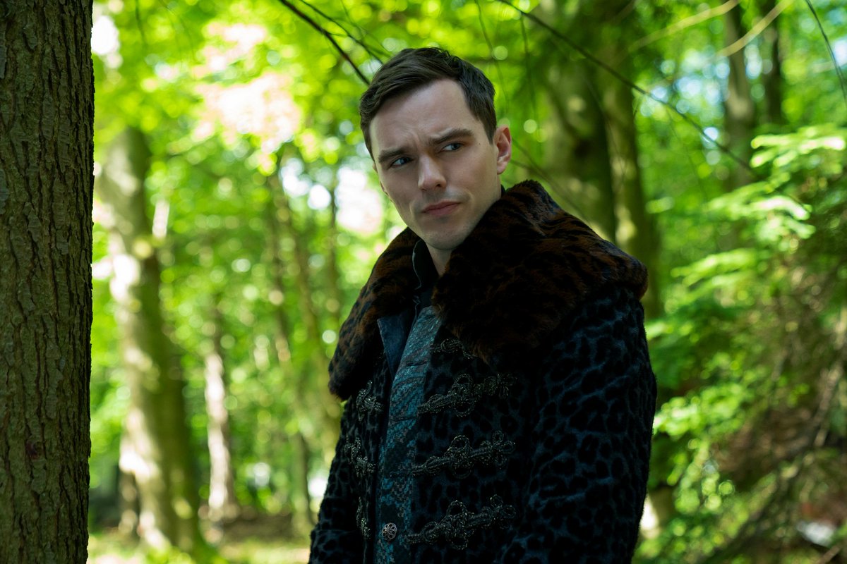 📸 Our gallery has finally been updated with HQ stills &amp; screencaps from the second season of #TheGreat. Huzzah! 🍻 nicholas-hoult.net/2023/05/galler…