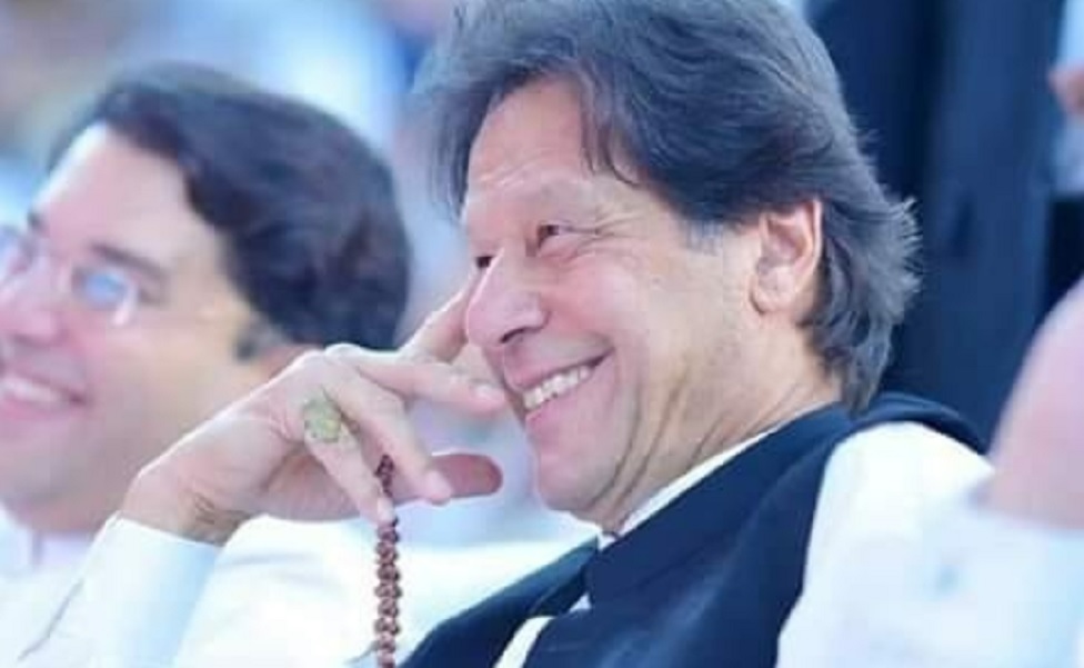 BBCUrdu's tweet photo. چیف جسٹس عمر عطا بندیال کی سربراہی میں سپریم کورٹ کے تین رکنی بینچ نے عمران خان کی گرفتاری کو غیرقانونی قرار دے دیا ہے۔
مکمل تفصیلات: https://t.co/vOs6xFxBsr https://t.co/MhbqofzDaR