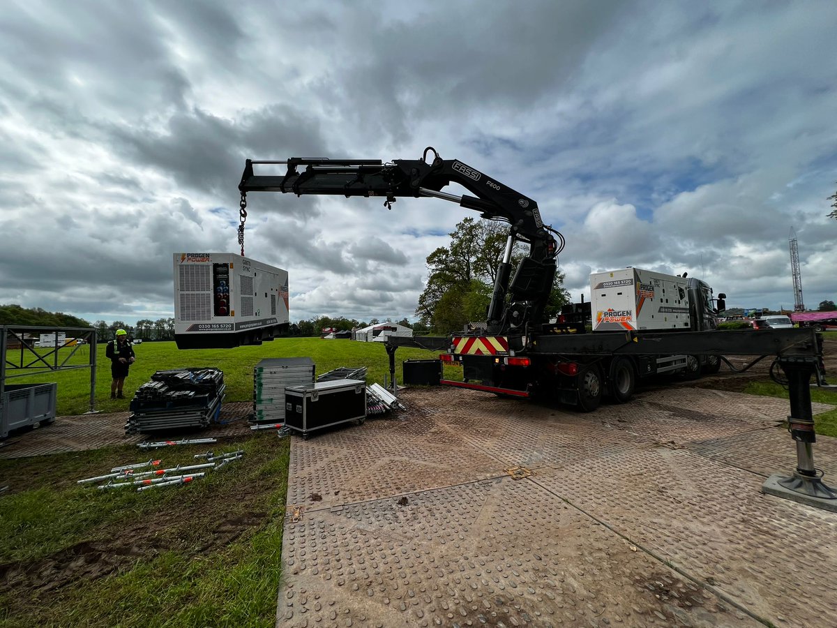 ProgenPower's tweet image. The new Hiab is a beast!!! #generatorpower #temporarypowersolutions #ukeventprofs
