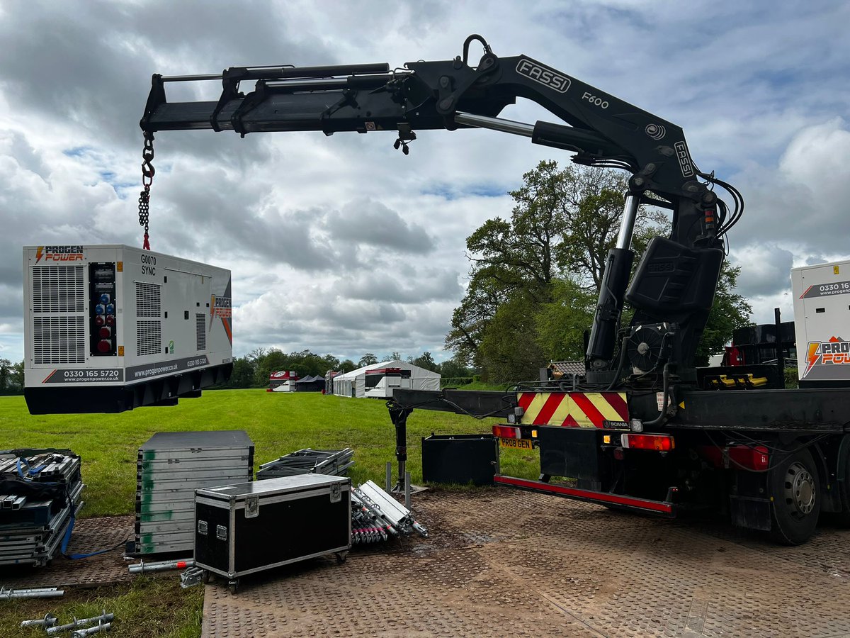 ProgenPower's tweet image. The new Hiab is a beast!!! #generatorpower #temporarypowersolutions #ukeventprofs