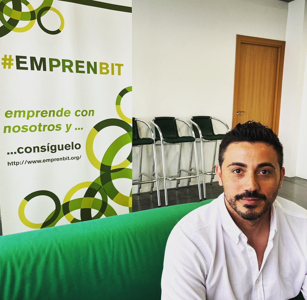 emprenbit's tweet photo. A la sessió d'avui d'#APTENISAstart, hem comptat amb la xerrada de @JJoseMarquez de #GeneratorLanding. Una xerrada honesta i transparent de la seva experiència com emprenedor. 
Gràcies per dedicar-nos el teu temps i compartir coneixements! https://t.co/VZko9JjF52
