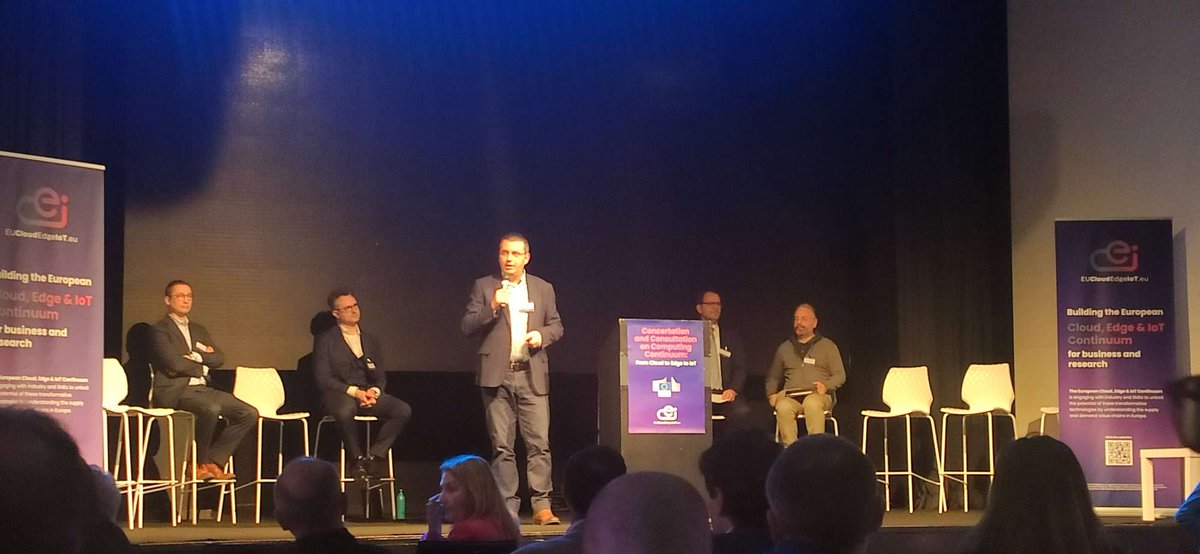 Terminet_H2020's tweet photo. Our coordinator Prof. Panagiotis Sarigiannidis from #UOWM presentation in session Consultation on the Research Agenda 2025-2027 Part 1 - AIOps: 
Software tools for supporting AI across the Continuum, based on the experience gained from #Terminet👏🏽
#AI #EUCEIevent @EU_CloudEdgeIoT https://t.co/bIpGi2LYNY