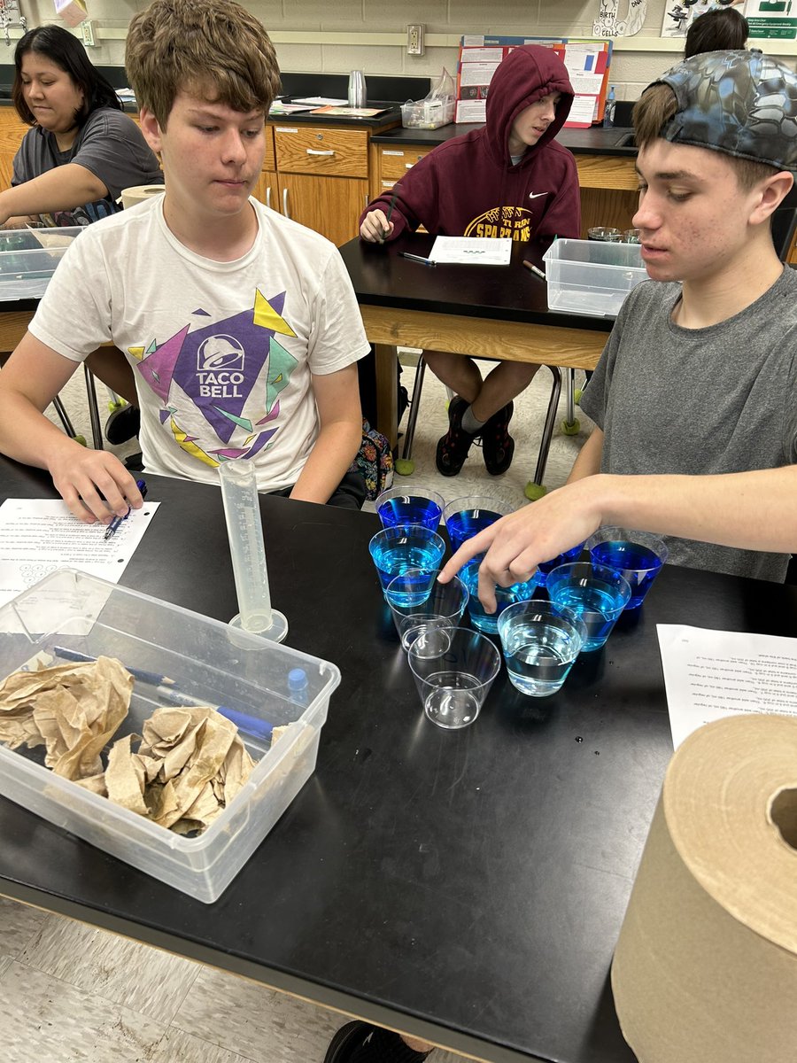 BioTeachMullins's tweet photo. Building our own Ecological Pyramid Models today. It’s a pretty colorful lab! #doingislearning #spartansmart #biologyisfun @FHSchools @THSSpartan https://t.co/MsUUAbTXe0