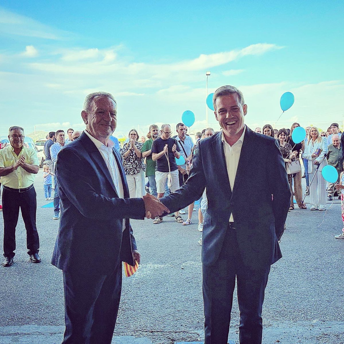 rogerxativa's tweet photo. 🏭 La creació d'activitat econòmica i d'ocupació sempre és una bona notícia. La ciutat necessita comptar amb l’impuls econòmic del sector industrial. Arcae genera ocupació per a més 50 famílies, apostant per una producció de qualitat i sostenible. Molt bona sort! https://t.co/Rb18MVrFVw