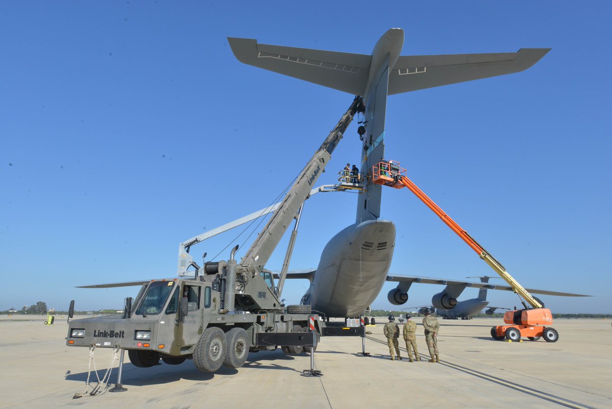 SeabeeMuseum's tweet photo. Caption This!
Seabees assigned to NMCB 11 and Airmen assigned to the 436th Maintenance Squadron work to remove the rudder of a C-5M Super Galaxy, onboard Naval Station Rota, Spain, Jan. 6, 2023.
#CaptionThis #NMCB11 #Seabees #CanDo #usnavy #usnsm #C5SuperGalaxy #RotaSpain https://t.co/YBThsNrC1C