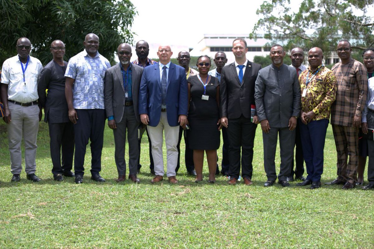 BNARI7's tweet photo. HUNGARY'S AMBASSADOR TO GHANA PAYS A WORKING VISIT TO GHANA ATOMIC ENERGY COMMISSION (GAEC)

The Hungarian Ambassador to Ghana, H.E. Ambassador Tamás Fehés paid a one-day working visit to GAEC to familiarize himself with research activities undertaken in the Commission. https://t.co/blf4zw0I1t