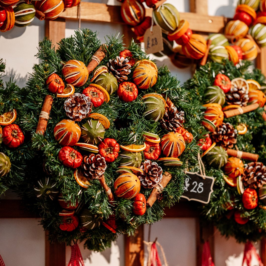 Country Living Christmas Fairs tweet media