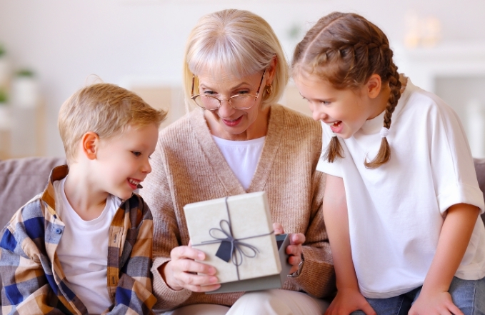 PDMurphys's tweet image. Looking for a last minute Mother's Day gift? 

We have a gorgeous selection of Mother's Day Jewelry That Mom Will Wear Forever. 

Give us a call at P.D. Murphy's for more suggestions.... more at shoplocal.ly/46Xgd