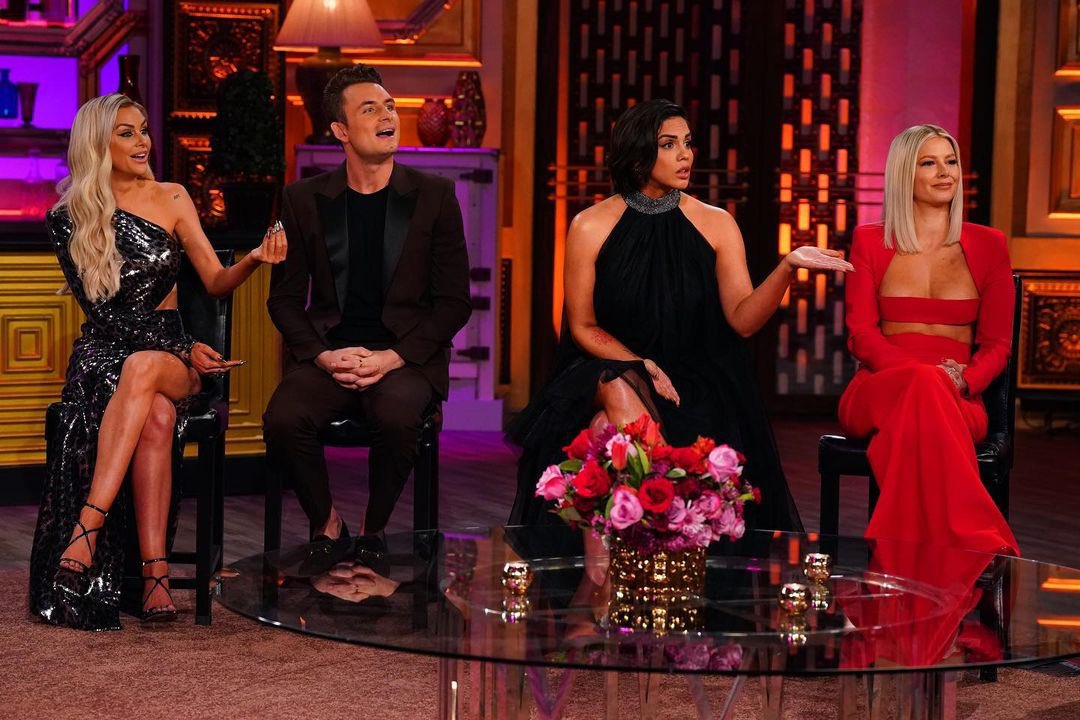 queensofbravo's tweet photo. I need the #PumpRules Reunion now! https://t.co/48idgNogBQ