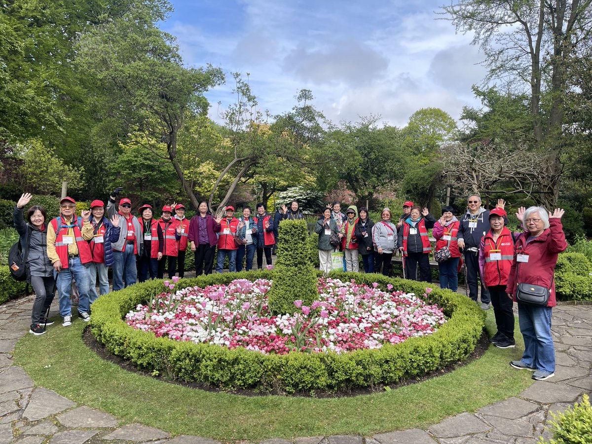 Chinese_Wellb's tweet photo. 🚶♂️May is #NationalWalkingMonth🚶♀️
The perfect excuse to get out and revisit @Calderstones for an amazing walk and 🌷 are wonderful at the moment! 😍
We are pleased to be one of 14 community groups funded to increase access to #greenspacesliv to improve #health #wellbeing 🙏👇 https://t.co/R75cONmOXJ
