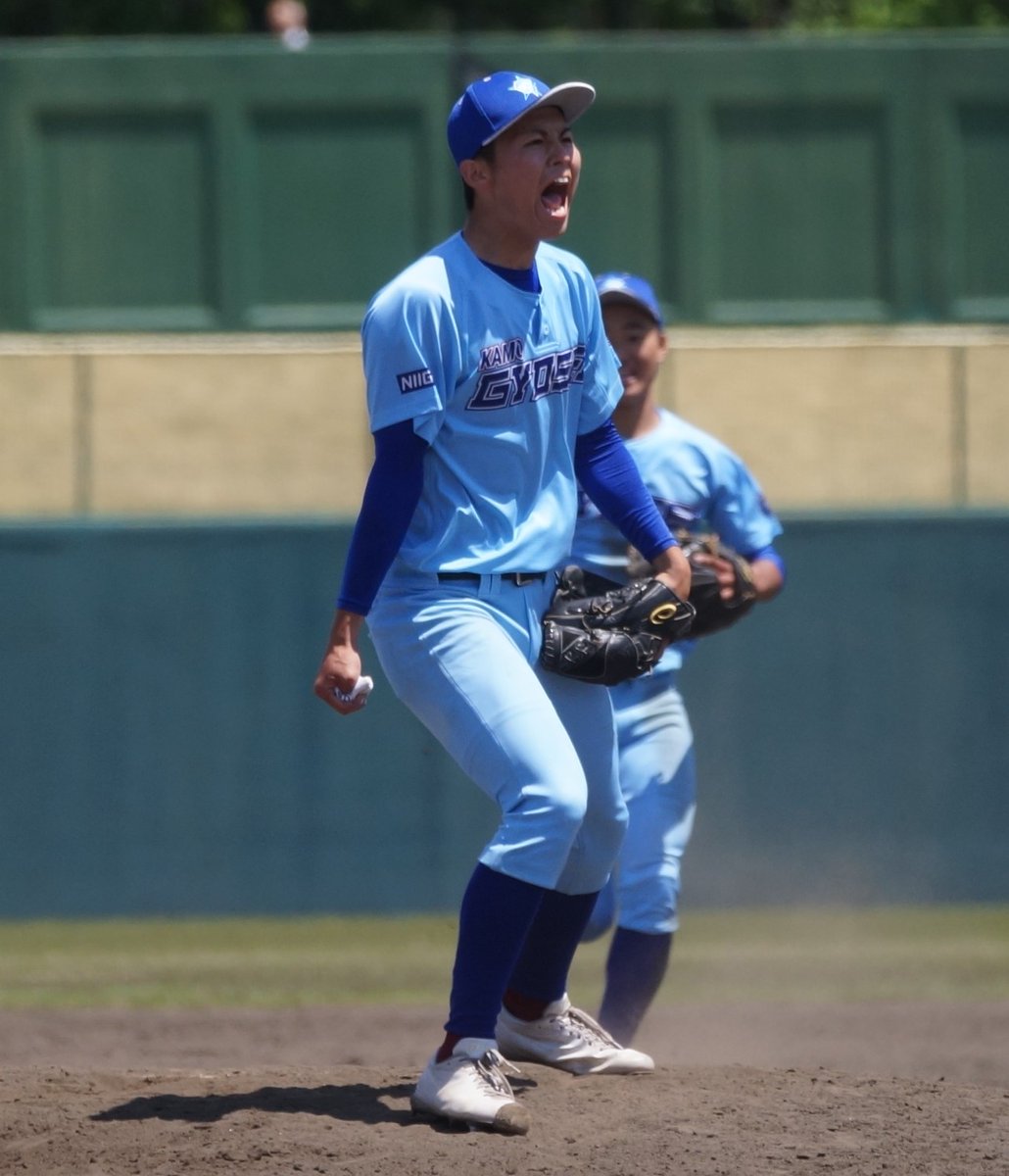 niigatayakyu's tweet photo. 【高校野球】新潟・準決勝の結果
加茂暁星５－３日本文理
帝京長岡９－０中越（８回コ）

◎あすの決勝＠悠久山◎
10:00 加茂暁星×帝京長岡
→どちらが優勝しても春は初優勝
→秋も入れると加茂暁星は2020年秋以来、帝京長岡は1992年秋以来、の優勝を目指す https://t.co/lUeLTCm3uZ