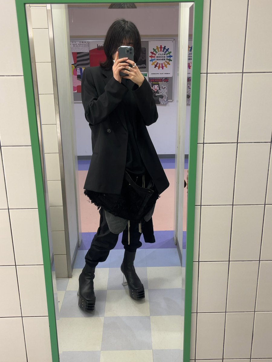 T44731980's tweet photo. 今日もRick 
ジャケットだけラング https://t.co/q4PLDDzRJt