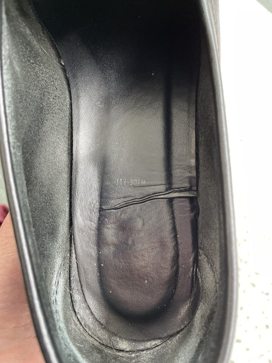 pami42's tweet photo. @schuhHELP apparently the inner sole moving in one shoe and not the other is wear and tear and not a manufactures fault. Never had this happen before in any other shoes help please it’s like w a ring shoes with a sock which has fallen down https://t.co/5jR9W3xQMj