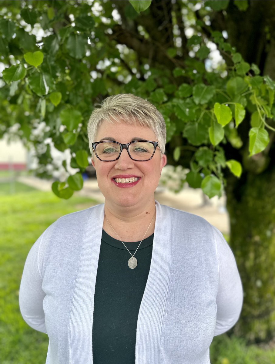 It’s my pleasure to announce <a href="/VUMCchildren/">Children's at VUMC</a> 2023 #ECMO Specialist of the year, Connie!! “Connie is hard working, extremely knowledgeable, she’s helped with education, #ELSO paperwork, #SEECMO, transport planning, and a great support for teammates.” <a href="/ELSOOrg/">ELSO</a> #Nashville #healthcare