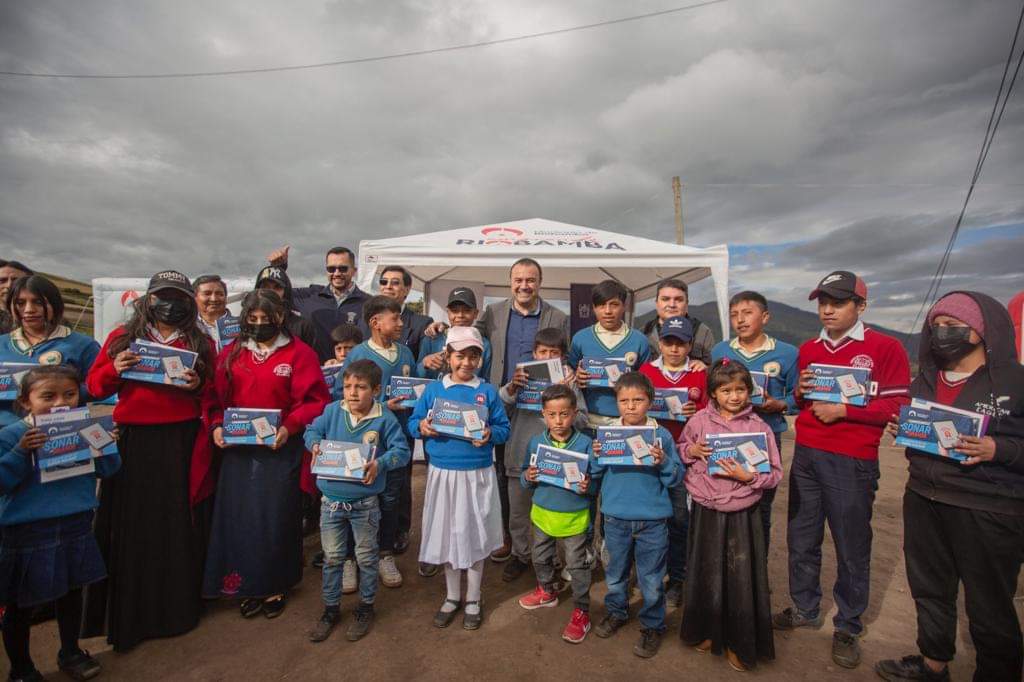 Napo Cadena tweet media