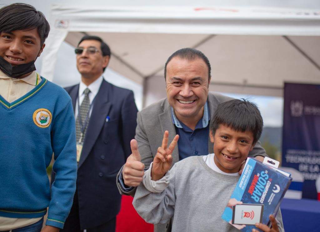 Napo Cadena tweet media