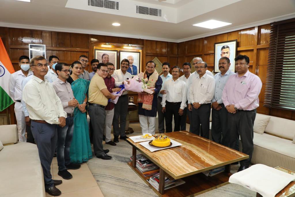 samirsinha69's tweet photo. The last two years has been the most inspiring and impactful for all of us at the CMO. 

Under the leadership of our dynamic HCM, there has been a large scale transformation in infrastructure, governance &amp; citizen centric efforts. 

We celebrated this milestone today https://t.co/NjbW6HFS9Z