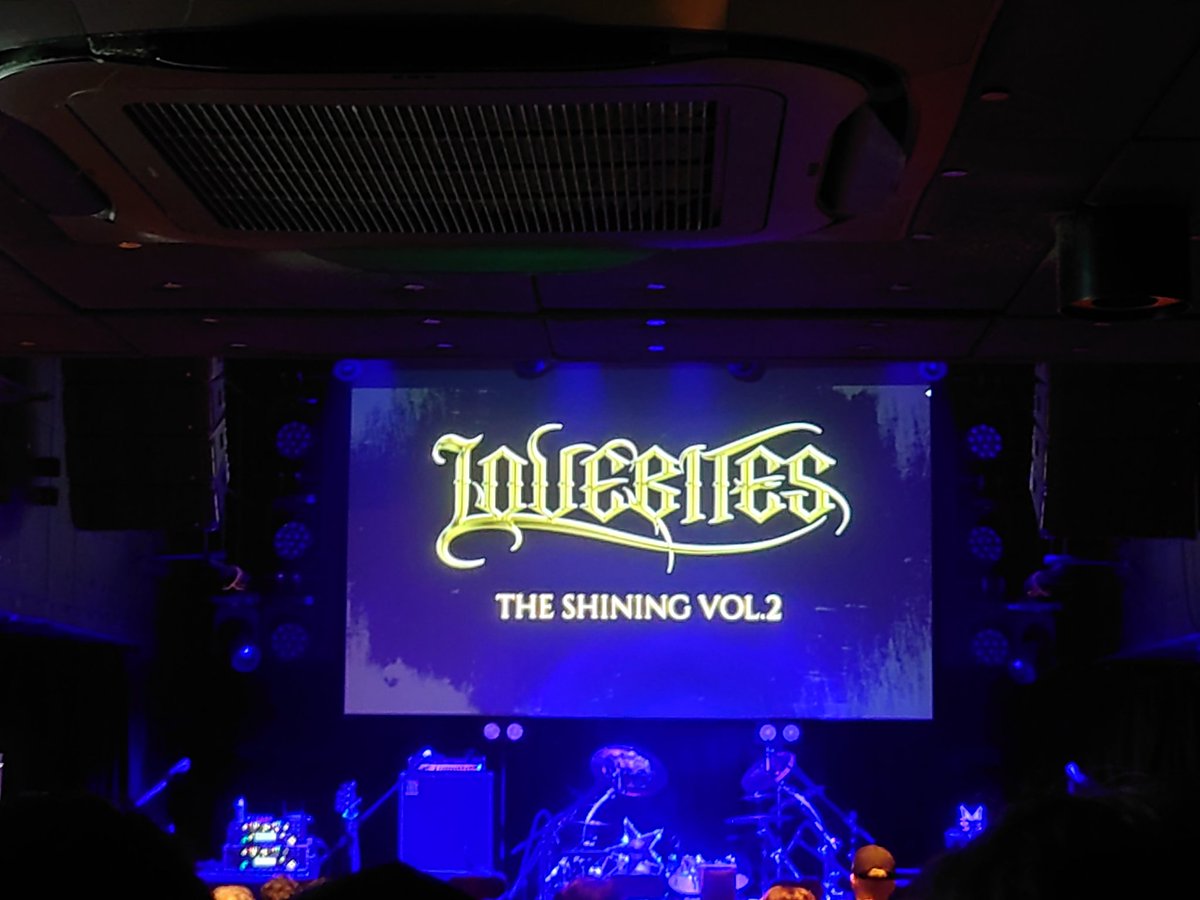 fakednameko's tweet photo. 「LOVEBITES INC.」会員限定イベント THE SHINING VOL.2
行ってきました。
生トーク/ジングルをいつもと違う新鮮な感じで楽しく聞けたのと、ライブの最後にいつもだとありえない光景を観ることができて最高でした。
メンバ/スタッフの皆様、ありがとうございました。
次回も楽しみです。
#LOVEBITES https://t.co/7m8pqYh9P0