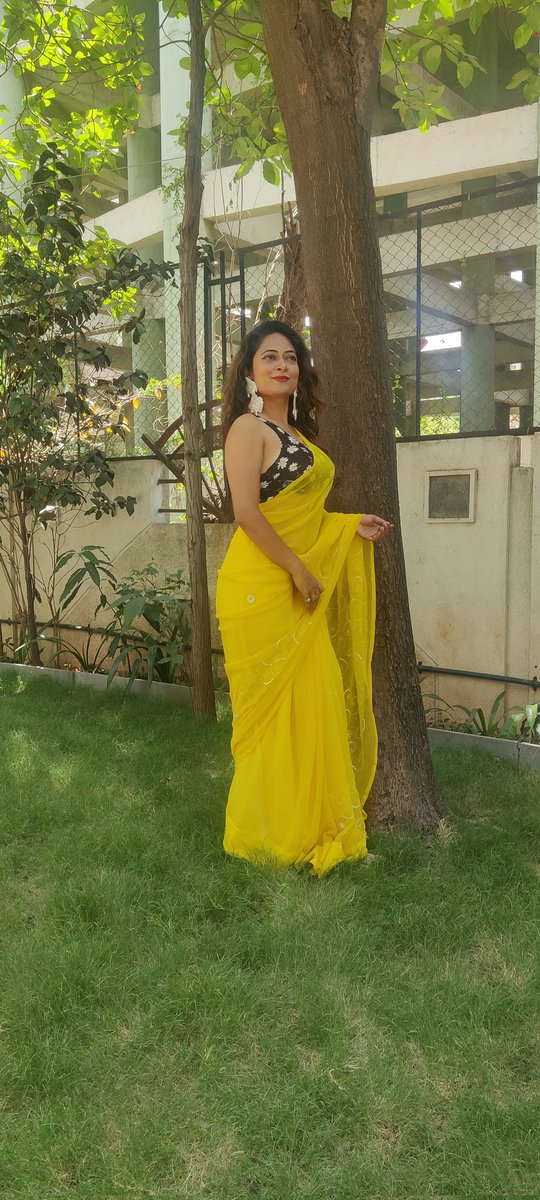 💕My never ending saree love 💕

#sareelove #saree #sareedraping #sareefashion #punekars #puneblogger

#punefashionblogger #mumbaifashionblogger

#puneinsta #pune #punecity #mumbai_ig #puneinstagrammers #traditionalwear

#ethnicwear #traditional #indianwear

#indianwomen