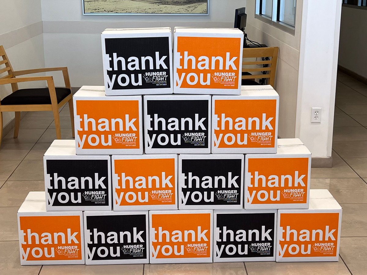 hunger_fight's tweet photo. Hunger Fight had the opportunity to partner with two area dealerships to host four simultaneous packing events. With the help of their staff, we were able to pack over 51,744 meals and 2,500 books for those in need in the communities we serve in Tampa and Orlando.🧡 https://t.co/TdfqQamzB7