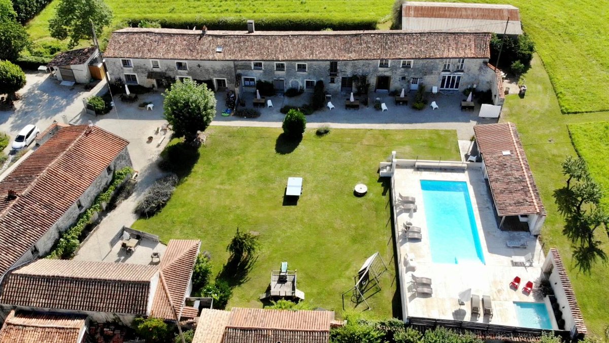 How about a gite complex for your next family holiday in France? 
 bit.ly/HTMGitcomplex #gite #france #travel #gitecomplex #holiday #holidaytots #complex