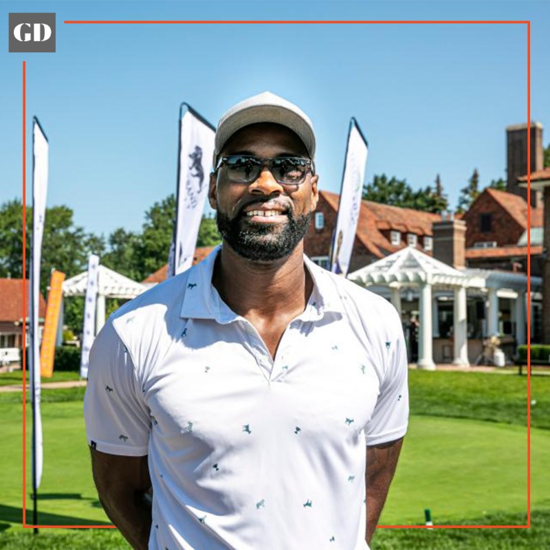 GolfDigest's tweet photo. Calvin Johnson on finding golf in (early) retirement, that infamous overturned catch, and the time Tiger Woods made him blush. ⬇️
