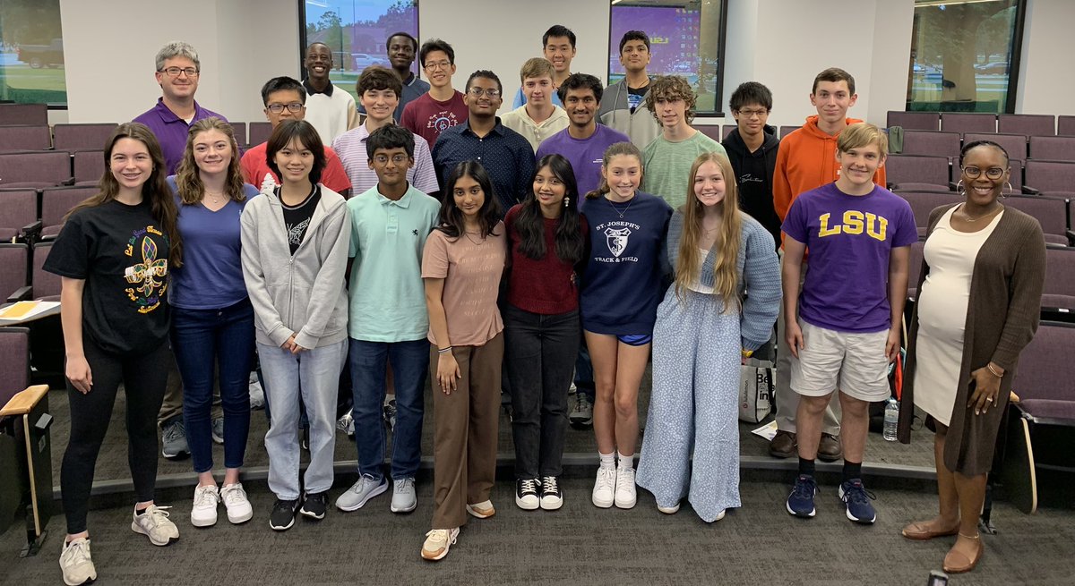 MelvinMicroLab's tweet photo. This weekend was the kickoff orientation for the @LSUEngineering #HSSR high school summer research program. We’ve got a great group of students from 12 LA high schools who will be doing amazing research at LSU this summer https://t.co/BdiGjyEH4U