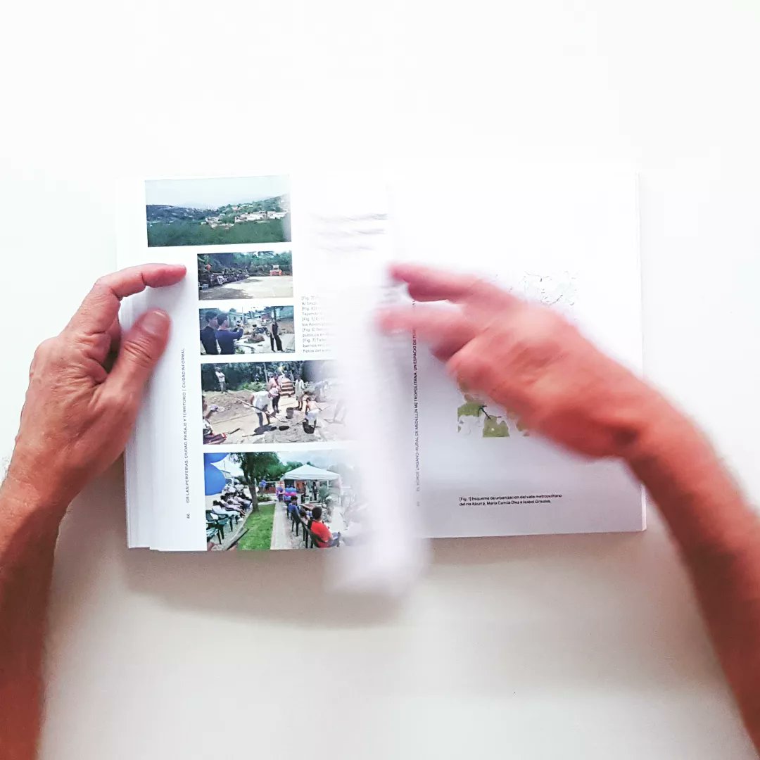 e_Asimetricas's tweet photo. "(de las) Periferias: ciudad, paisaje y territorio" [José María García-Pablos Ripoll (ed.)] ya disponible en https://t.co/0NMCpBVJj5 https://t.co/te2Adm2XAd