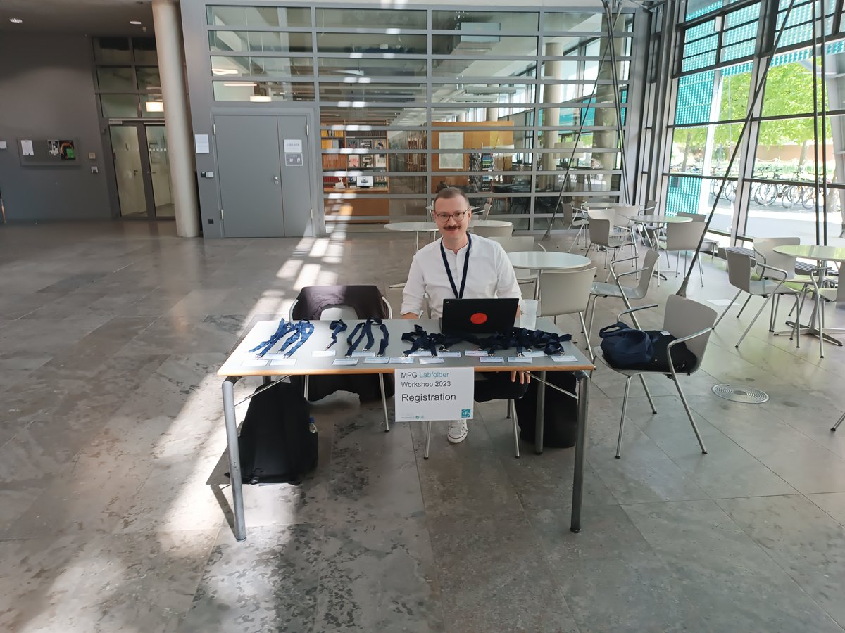 MPDL's tweet image. This is how day 1 of our MPG #Labfolder User Workshop 2023 started🙋‍♂️Welcoming everyone at the Max Planck Institute of Molecular Cell Biology and Genetics 🔬💻 @mpicbg ✨ Hope to see you there!