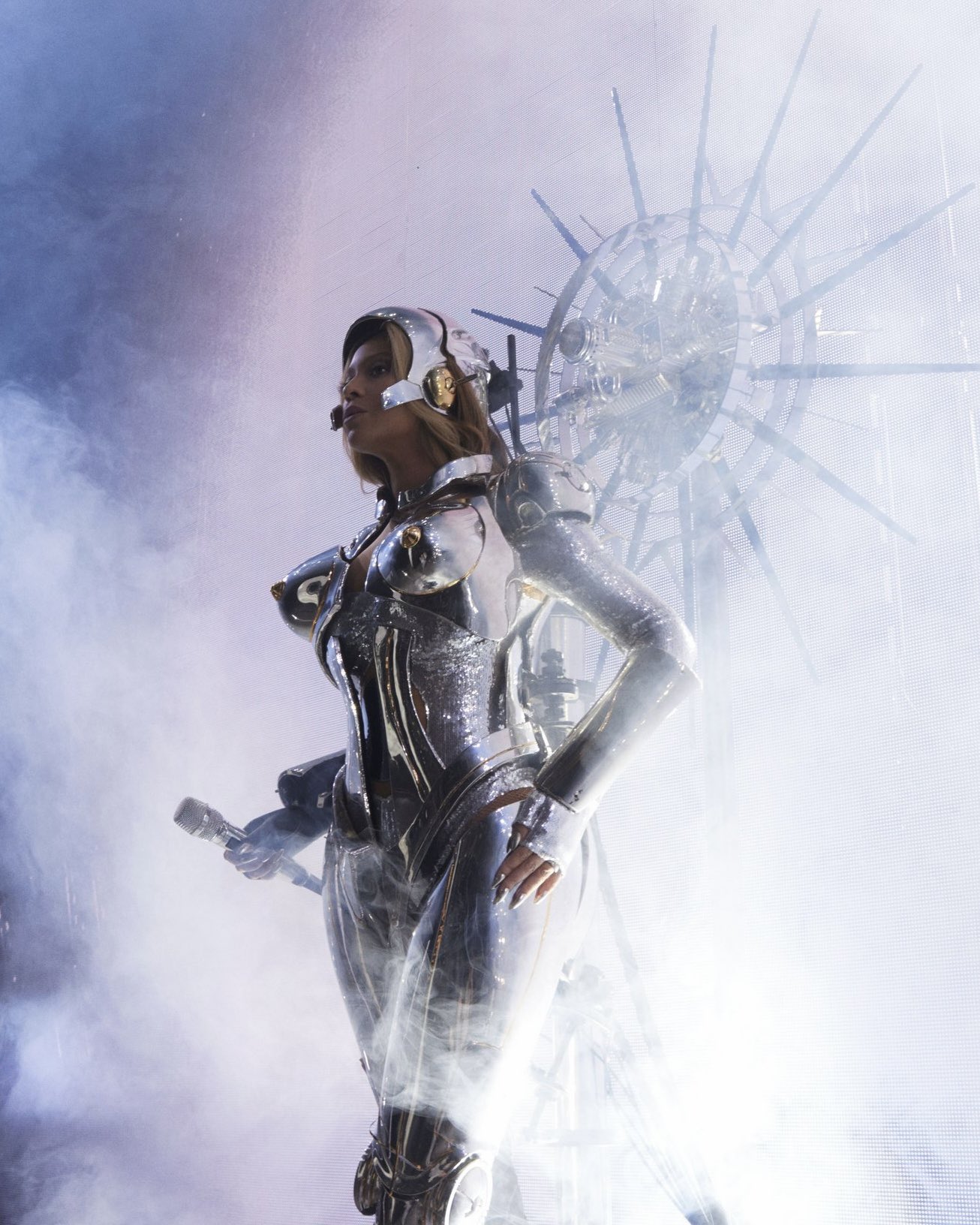 Beyonce's Renaissance Disco Ready, Haute Couture Tour Looks - Jarastyle