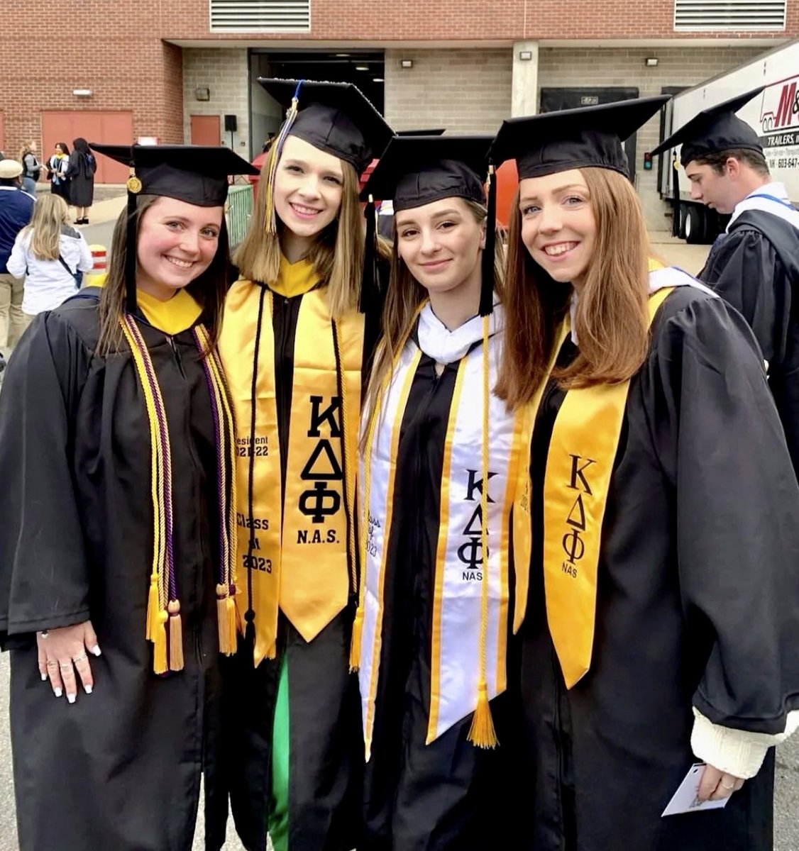 We are so proud of all our graduates and their accomplishments!
🖤💛