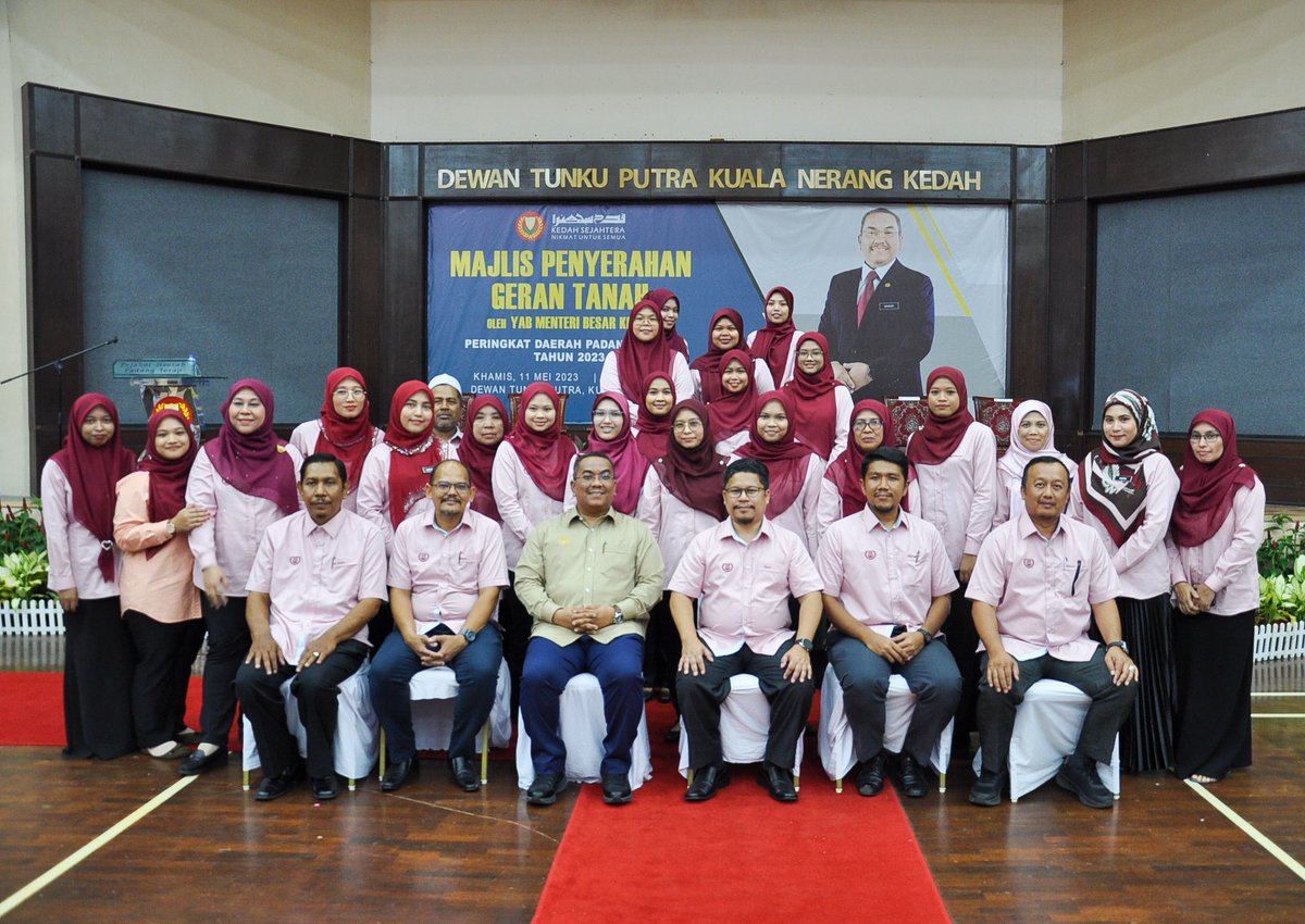 pdtpadangterap's tweet photo. 𝐌𝐀𝐉𝐋𝐈𝐒 𝐏𝐄𝐍𝐘𝐄𝐑𝐀𝐇𝐀𝐍 𝐆𝐄𝐑𝐀𝐍 𝐓𝐀𝐍𝐀𝐇 𝐃𝐀𝐄𝐑𝐀𝐇 𝐏𝐀𝐃𝐀𝐍𝐆 𝐓𝐄𝐑𝐀𝐏

𝟏𝟏 𝐌𝐄𝐈 𝟐𝟎𝟐𝟑 ( 𝐊𝐇𝐀𝐌𝐈𝐒) https://t.co/wFPT2vcrCj