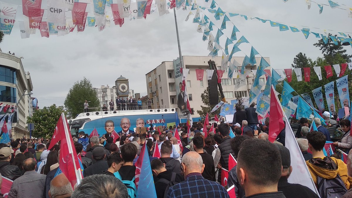 ISabanozu's tweet photo. Çankırı mitingimiz
@malikaramemis 
@iyiparti 
@meral https://t.co/HdcMc7hqoa