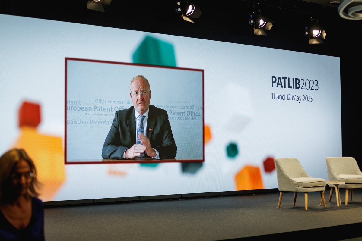 EPOorg's tweet photo. 📢 Exciting updates from #PATLIB23 in Tallinn, Estonia!
António Campinos, EPO President, shared the major achievements of the PATLIB network from the past 3 years and provided a sneak peek into future plans 🚀
#Innovation https://t.co/GuM4C4nYJ2