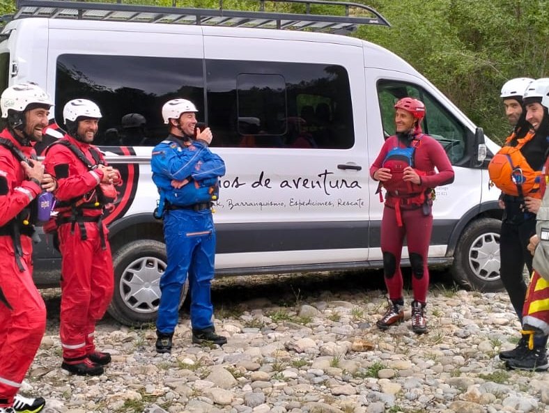 "Este Limon!" Seeing if my jokes translate while running a #swiftwater #rescue #instructor course with <a href="/riverguruteam/">River Guru</a>